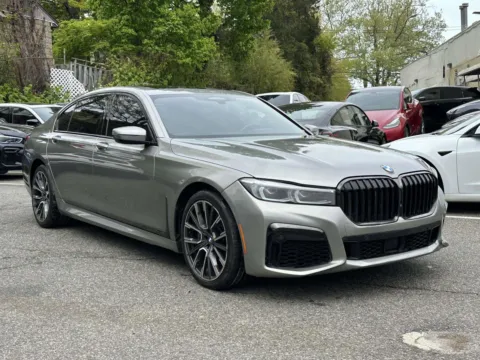 Gray 2022 BMW 7 Series 750i xDrive M-Sport for sale in Great Neck, NY