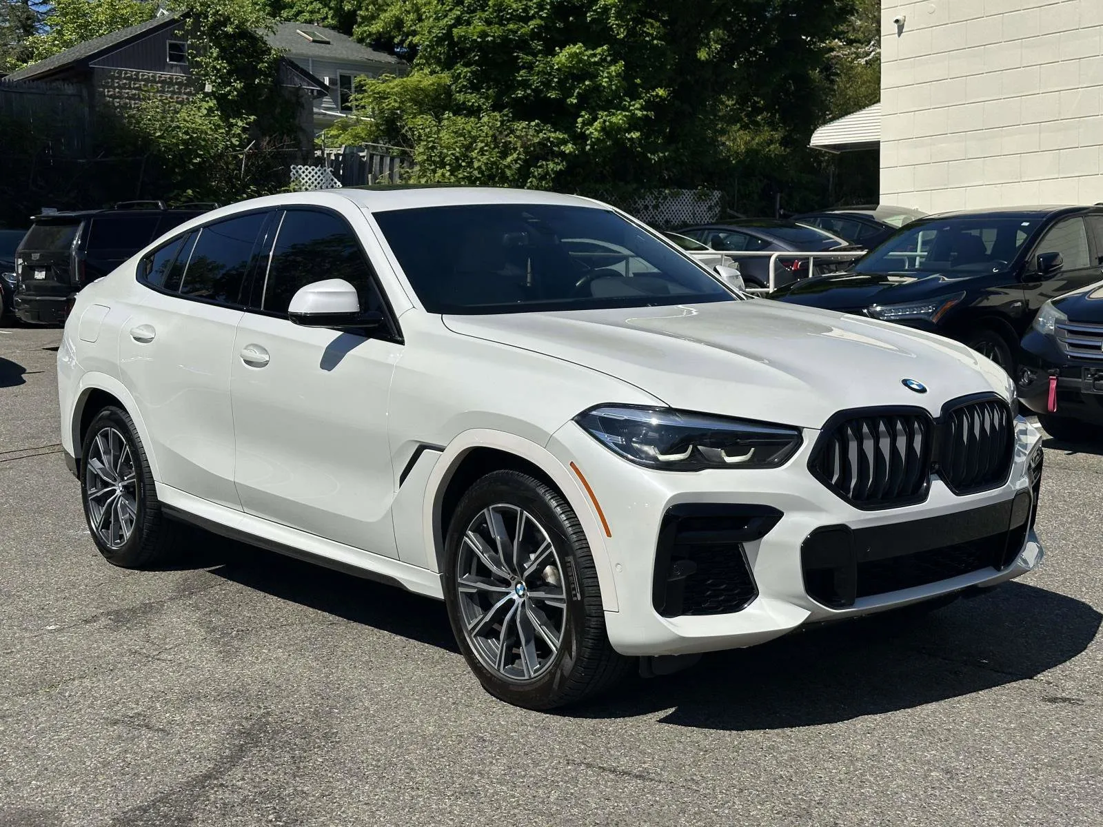 White 2023 BMW X6 xDrive40i M-Sport for sale in Great Neck, NY
