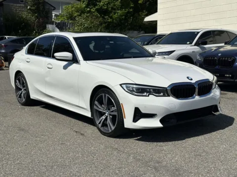 White 2022 BMW 3 Series 330i xDrive for sale in Great Neck, NY