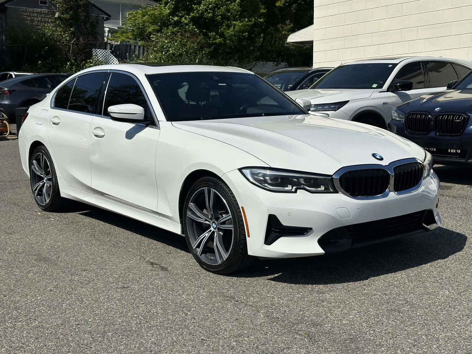 White 2022 BMW 3 Series 330i xDrive for sale in Great Neck, NY