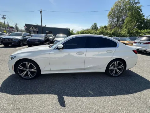 More photos of 2022 BMW 3 Series 330i xDrive at Certified Luxury Motors - Great Neck, NY