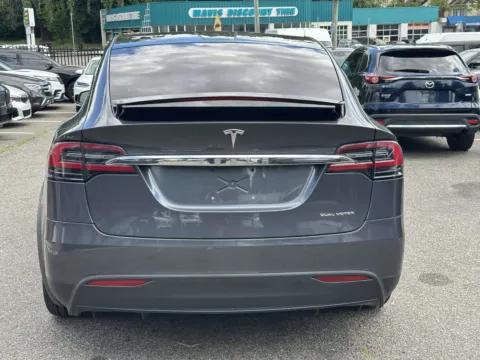 More photos of 2019 Tesla Model X Long Range at Certified Luxury Motors - Great Neck, NY