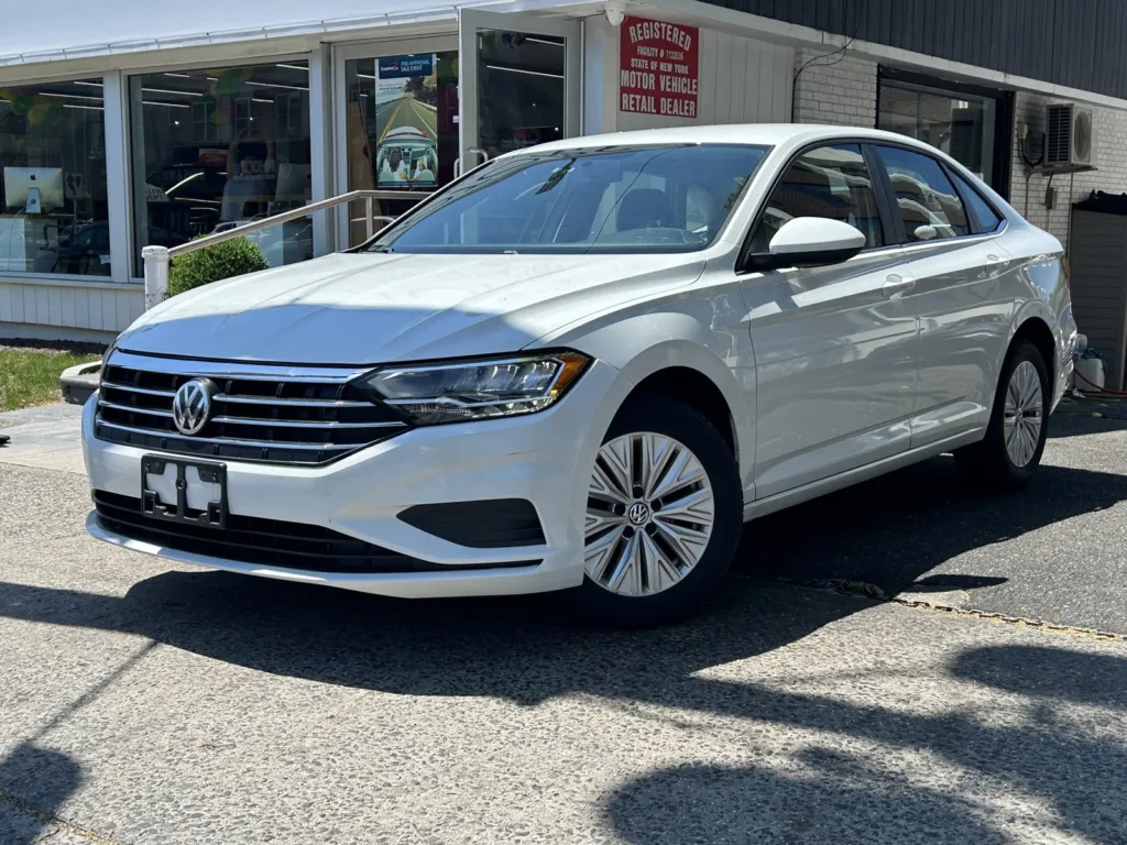 Used 2019 Volkswagen Jetta S for sale in Great Neck, NY | VIN