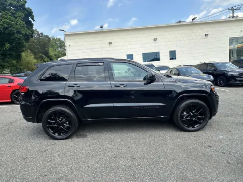 Photos of 2018 Jeep Grand Cherokee Altitude for sale in Great Neck, NY at Certified Luxury Motors - Great Neck