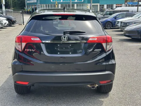 More photos of 2021 Honda HR-V EX at Certified Luxury Motors - Great Neck, NY