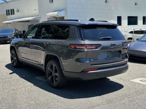 More photos of 2023 Jeep Grand Cherokee L Altitude at Certified Luxury Motors - Great Neck, NY