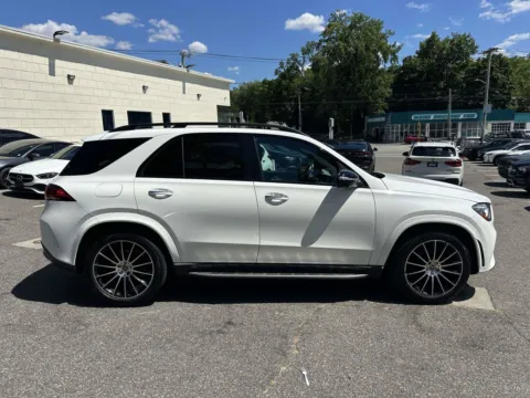 Photos of 2022 Mercedes-Benz GLE 350 AMG PKG for sale in Great Neck, NY at Certified Luxury Motors - Great Neck