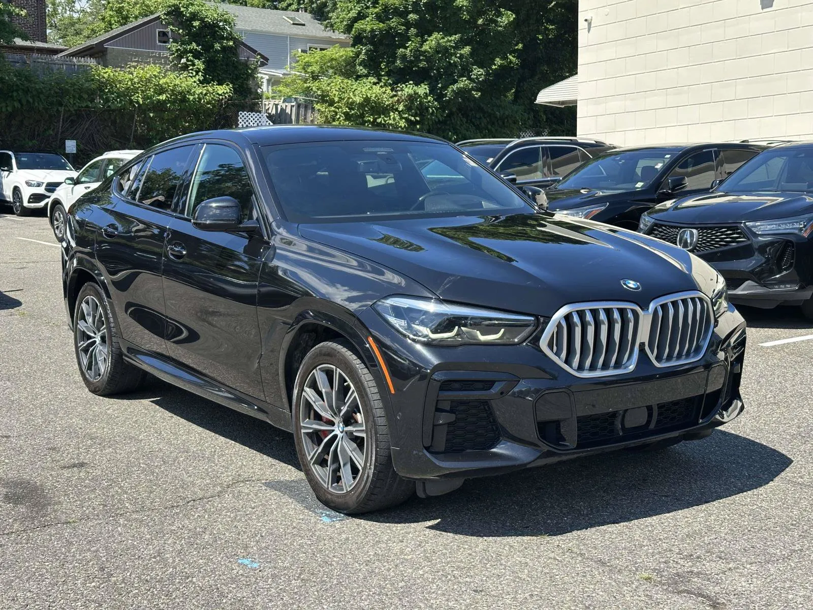 Black 2022 BMW X6 xDrive40i M-Sport (Red Interior) for sale in Great Neck, NY