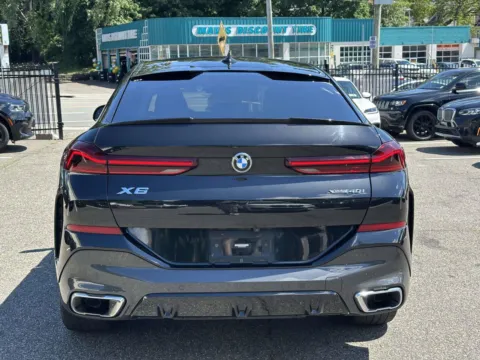 More photos of 2022 BMW X6 xDrive40i M-Sport (Red Interior) at Certified Luxury Motors - Great Neck, NY