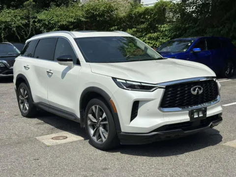 White 2023 INFINITI QX60 LUXE for sale in Great Neck, NY