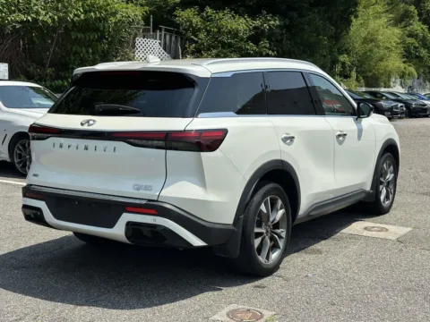 Another view of 2023 INFINITI QX60 LUXE for sale in Great Neck, NY at Certified Luxury Motors - Great Neck
