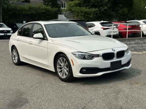 White 2018 BMW 3 Series 320i xDrive for sale in Great Neck, NY