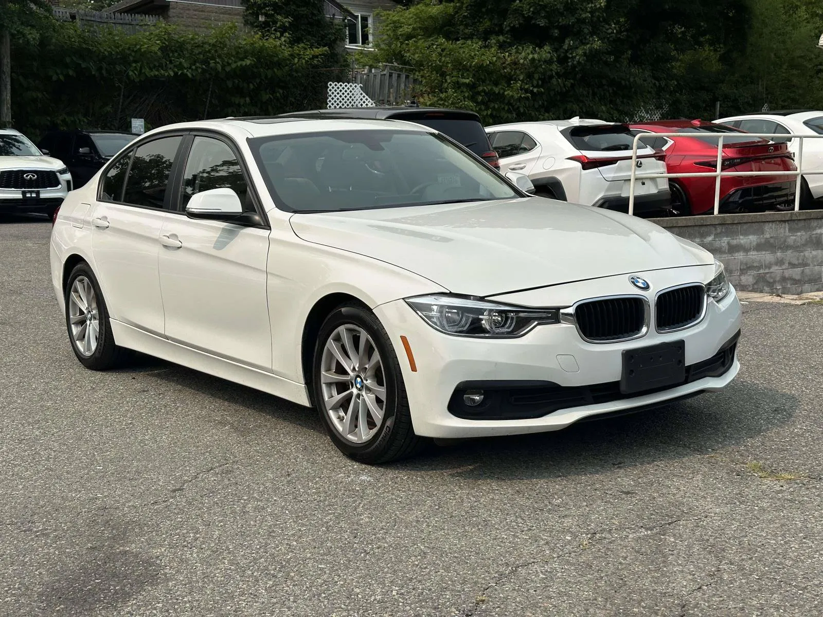 White 2018 BMW 3 Series 320i xDrive for sale in Great Neck, NY