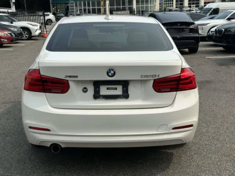 More photos of 2018 BMW 3 Series 320i xDrive at Certified Luxury Motors - Great Neck, NY