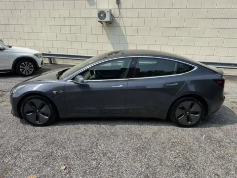 More photos of 2019 Tesla Model 3 Long Range at Certified Luxury Motors - Great Neck, NY