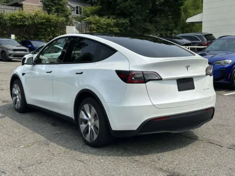 More photos of 2020 Tesla Model Y Long Range (White Interior) at Certified Luxury Motors - Great Neck, NY