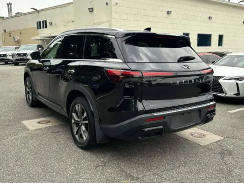 More photos of 2023 INFINITI QX60 LUXE at Certified Luxury Motors - Great Neck, NY
