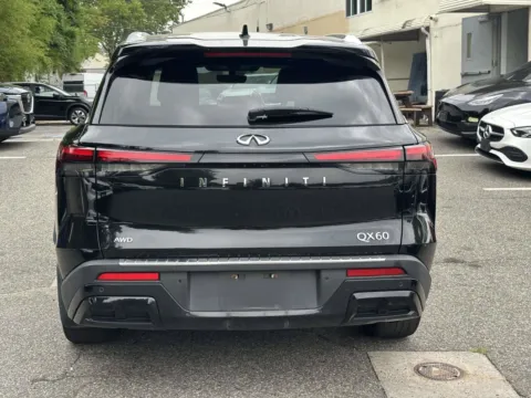 More photos of 2023 INFINITI QX60 LUXE at Certified Luxury Motors - Great Neck, NY