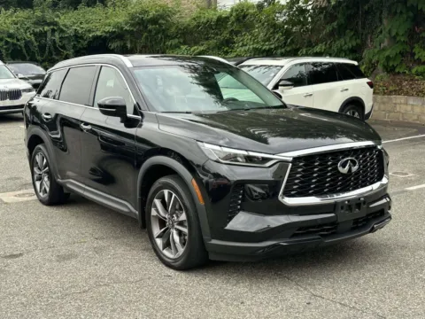 Black 2023 INFINITI QX60 LUXE for sale in Great Neck, NY