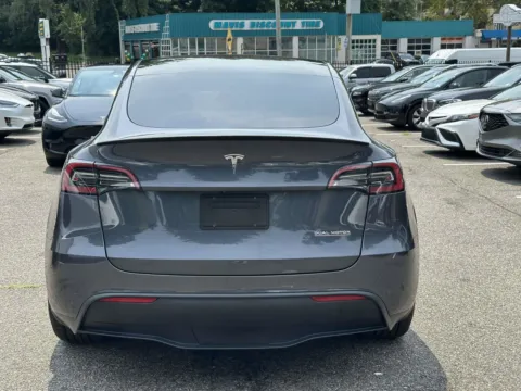 More photos of 2022 Tesla Model Y Performance at Certified Luxury Motors - Great Neck, NY