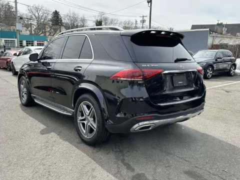 More photos of 2022 Mercedes-Benz GLE 350 AMG PKG at Certified Luxury Motors - Great Neck, NY