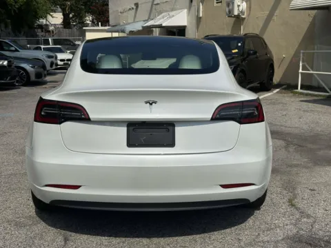 More photos of 2023 Tesla Model 3 at Certified Luxury Motors - Great Neck, NY