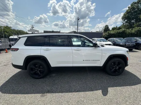 Photos of 2021 Jeep Grand Cherokee L Altitude for sale in Great Neck, NY at Certified Luxury Motors - Great Neck
