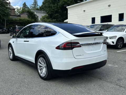 More photos of 2019 Tesla Model X 100D at Certified Luxury Motors - Great Neck, NY