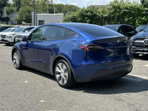 More photos of 2021 Tesla Model Y Long Range at Certified Luxury Motors - Great Neck, NY