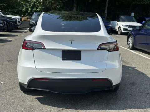 More photos of 2021 Tesla Model Y Long Range at Certified Luxury Motors - Great Neck, NY