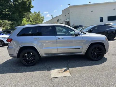 Photos of 2018 Jeep Grand Cherokee Altitude for sale in Great Neck, NY at Certified Luxury Motors - Great Neck