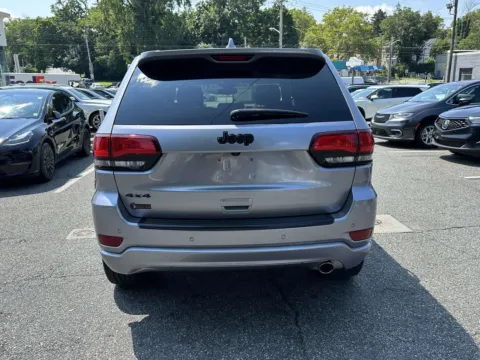 More photos of 2018 Jeep Grand Cherokee Altitude at Certified Luxury Motors - Great Neck, NY