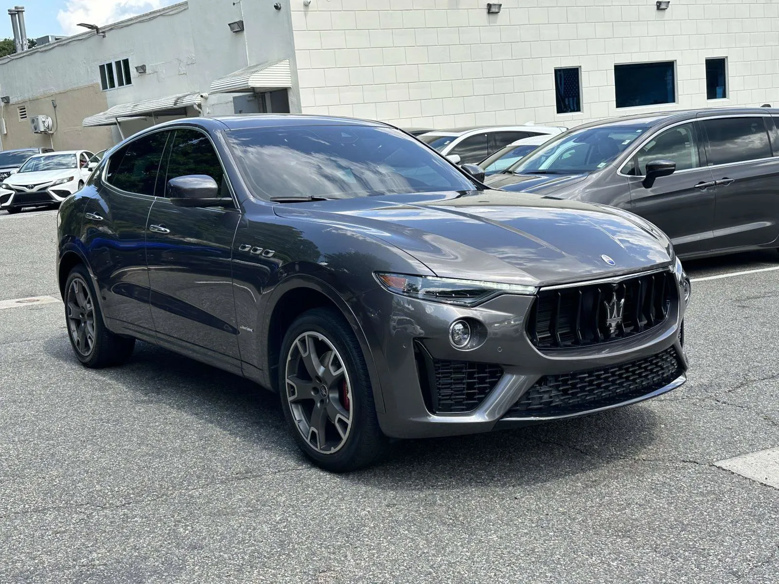 Gray 2020 Maserati Levante GranSport (Red Interior) for sale in Great Neck, NY