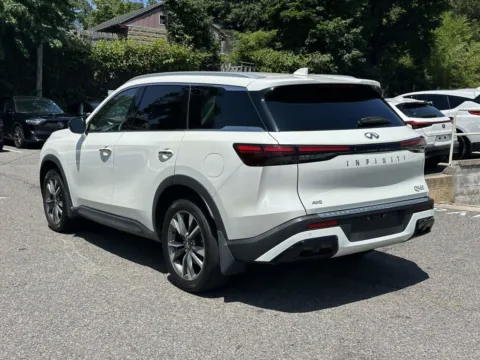 More photos of 2023 INFINITI QX60 LUXE at Certified Luxury Motors - Great Neck, NY