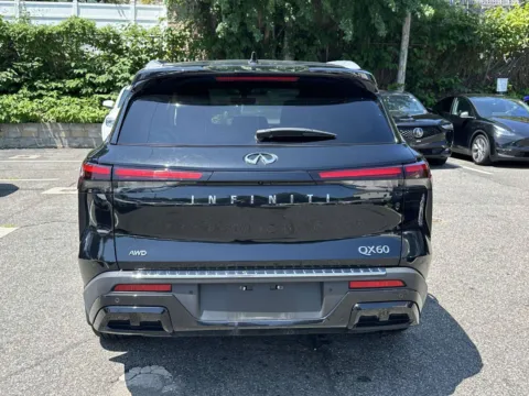 More photos of 2023 INFINITI QX60 LUXE at Certified Luxury Motors - Great Neck, NY