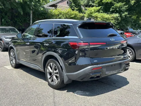 More photos of 2023 INFINITI QX60 LUXE at Certified Luxury Motors - Great Neck, NY