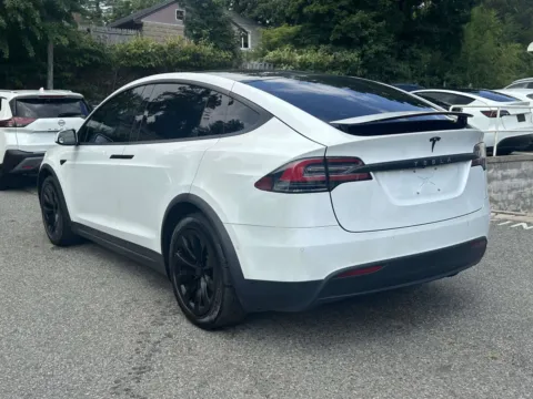 More photos of 2019 Tesla Model X Long Range at Certified Luxury Motors - Great Neck, NY