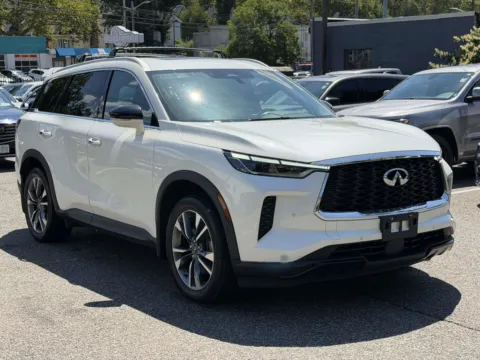 White 2024 INFINITI QX60 LUXE for sale in Great Neck, NY