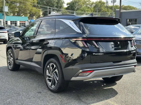 More photos of 2025 Hyundai Tucson Hybrid Limited at Certified Luxury Motors - Great Neck, NY