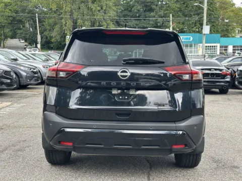 More photos of 2023 Nissan Rogue SV Midnight Edition at Certified Luxury Motors - Great Neck, NY