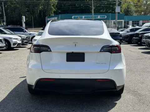 More photos of 2020 Tesla Model Y Long Range at Certified Luxury Motors - Great Neck, NY