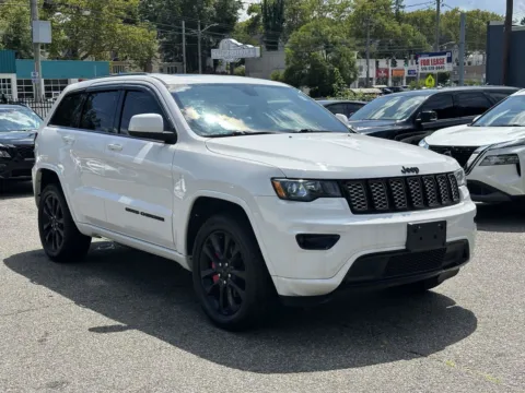 White 2020 Jeep Grand Cherokee Altitude for sale in Great Neck, NY
