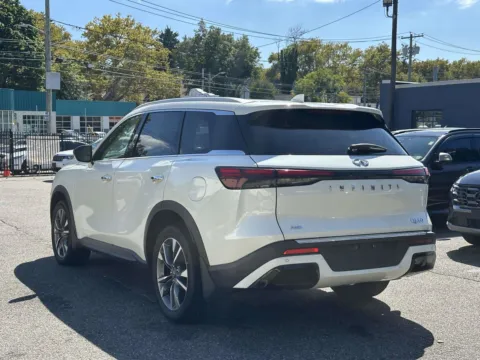 More photos of 2023 INFINITI QX60 LUXE at Certified Luxury Motors - Great Neck, NY