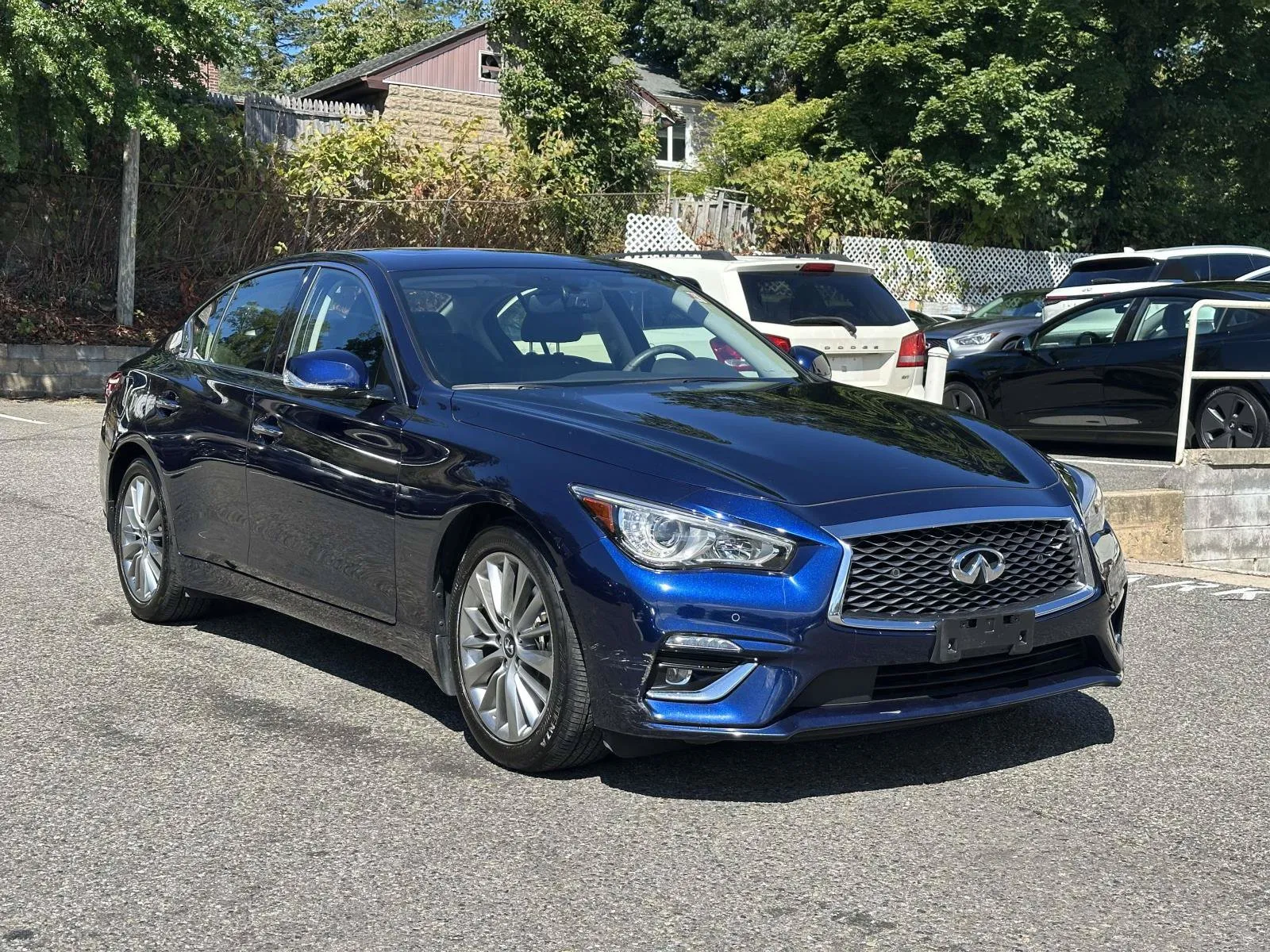2023 INFINITI Q50 LUXE