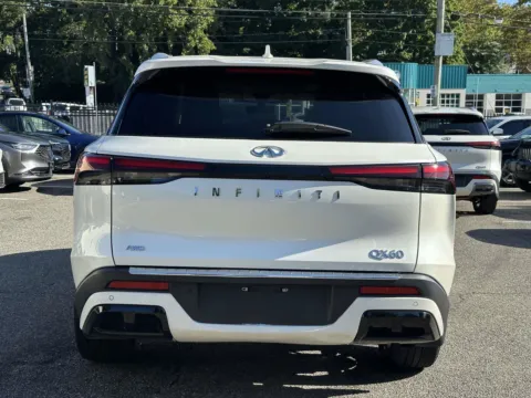 More photos of 2023 INFINITI QX60 LUXE at Certified Luxury Motors - Great Neck, NY