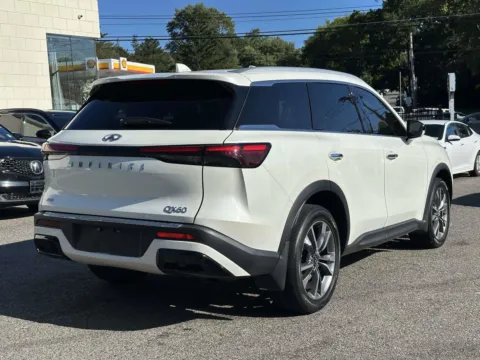 Another view of 2023 INFINITI QX60 LUXE for sale in Great Neck, NY at Certified Luxury Motors - Great Neck
