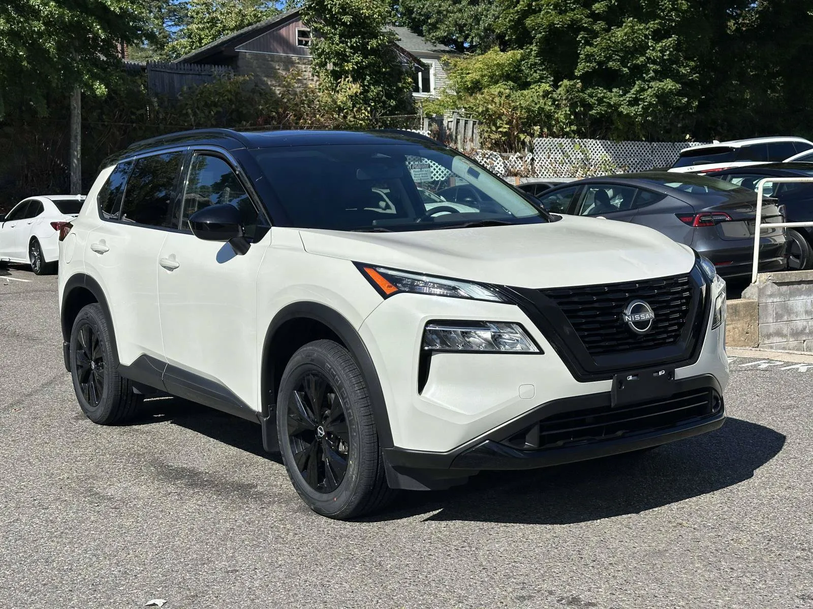 White 2023 Nissan Rogue SV Midnight Edition for sale in Great Neck, NY