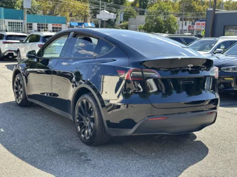 More photos of 2022 Tesla Model Y Long Range at Certified Luxury Motors - Great Neck, NY