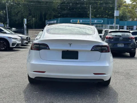 More photos of 2023 Tesla Model 3 at Certified Luxury Motors - Great Neck, NY