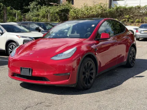 More photos of 2021 Tesla Model Y Long Range at Certified Luxury Motors - Great Neck, NY